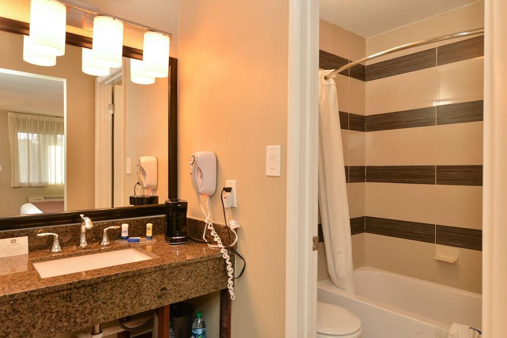 Quality & Phoenix Nw - Sun Hotel
